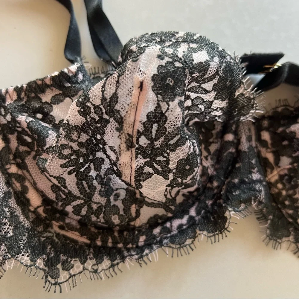 Victoria’s Secret lace bra new